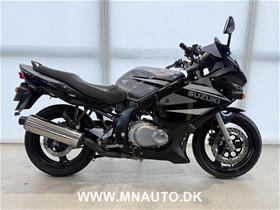 GS 500 F