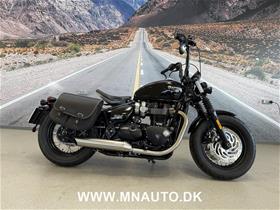 Bonneville Bobber Black