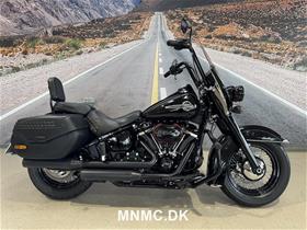 FLHCS Heritage Softail Classic 114"
